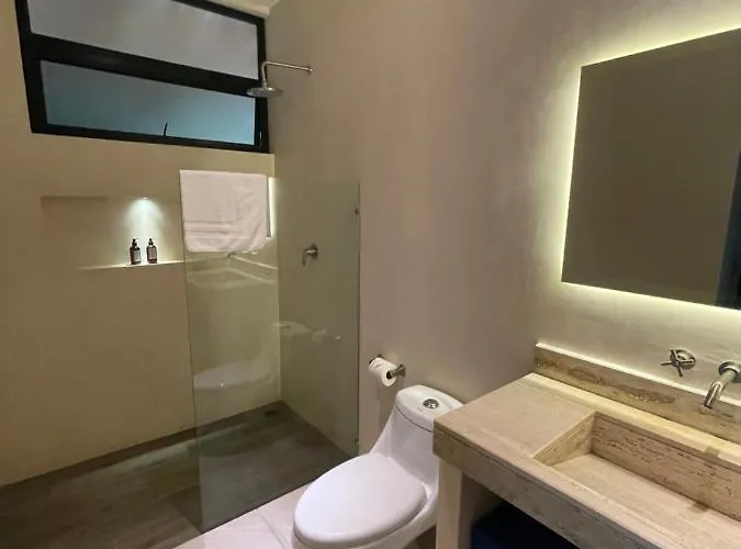Jungle View 2bed 2bath Condo/ Wi-fi/ Pool/ Gym *