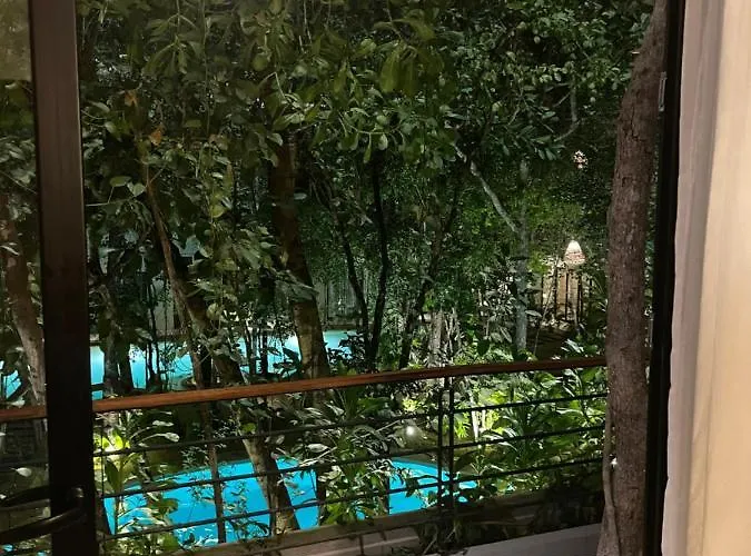 Apartment Jungle View 2bed 2bath Condo/ Wi-fi/ Pool/ Gym